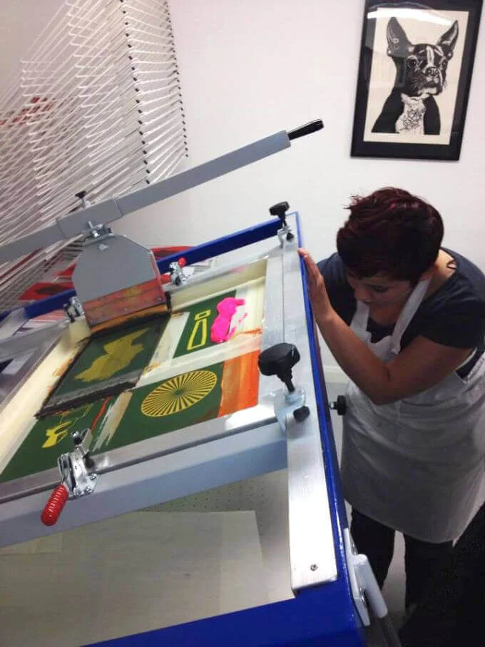 Cadre de sérigraphie : comment fabriquer des sweats personnalisés à petit prix